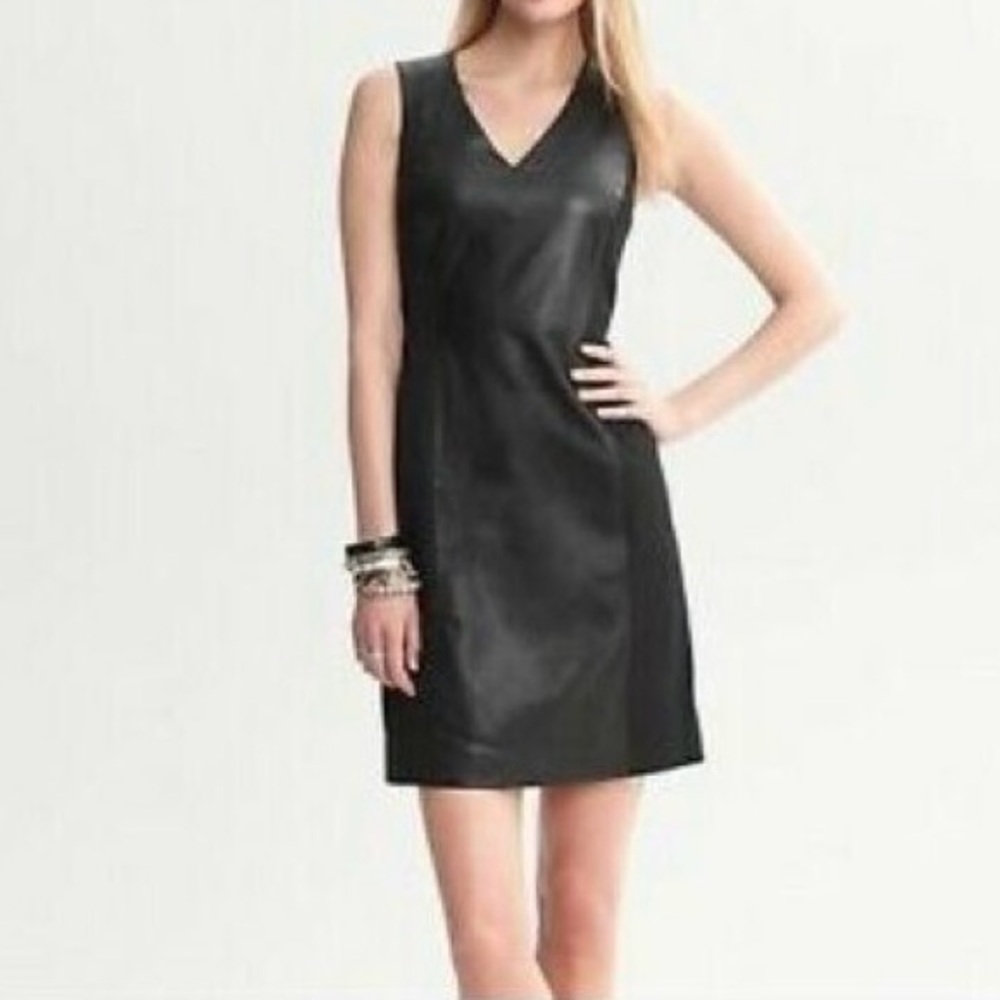 Banana Republic NWT Womens V Neck Sheath Dress 2 Black Leather Cotton 560711 O73